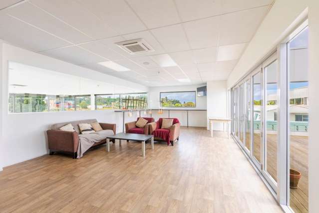 120 Prebensen Drive Onekawa_3