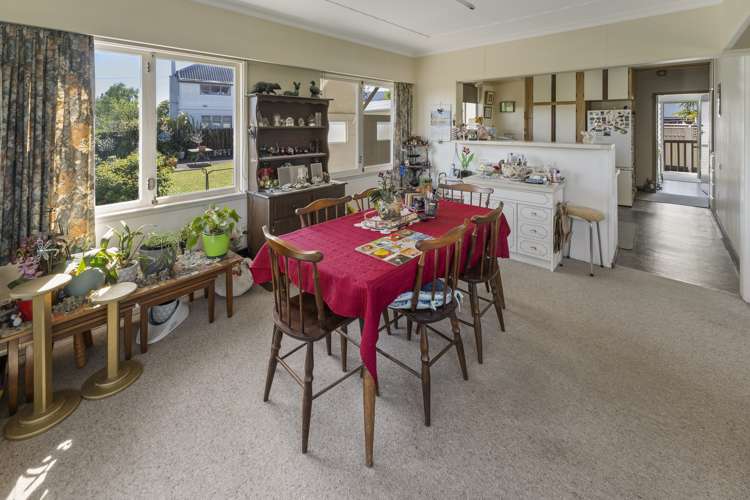 2 Fauchelle Avenue Richmond_14