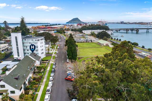 4/18 Cliff Road Tauranga Central_1