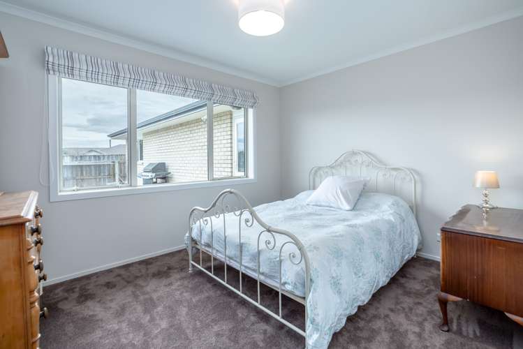 1 Mill Grove Carterton_15