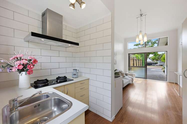 2/39 Rapallo Place Farm Cove_10