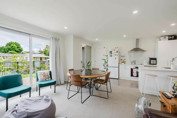 2/11 Miro Street Maeroa_2