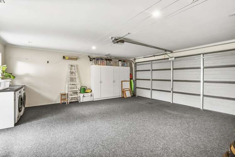 42 Magnolia Drive Westown_18