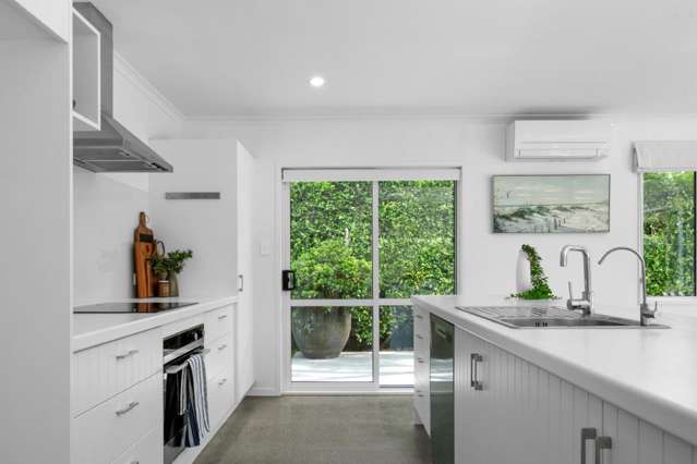 36b Forest Glen Orewa_2