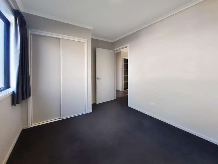 47 Farnborough Way Rolleston_5