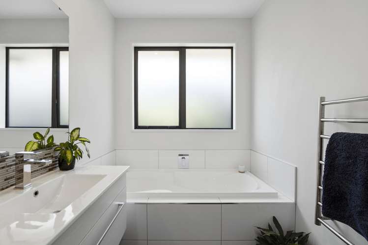 82 Condell Avenue Papanui_17