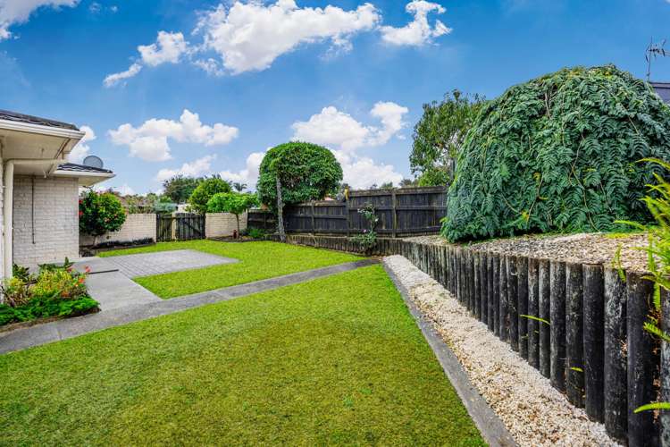 1 Elrita Place Conifer Grove_17