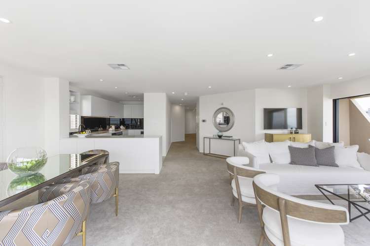 2/22 Devore Street Saint Heliers_15