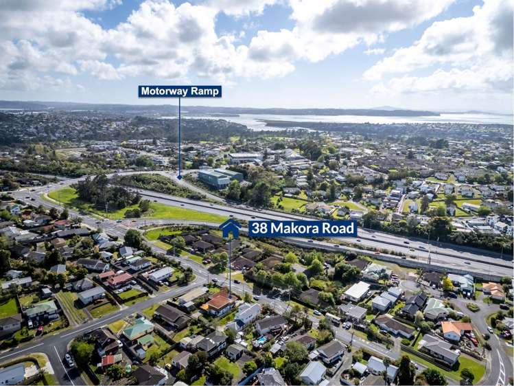 38 Makora Road Massey_42