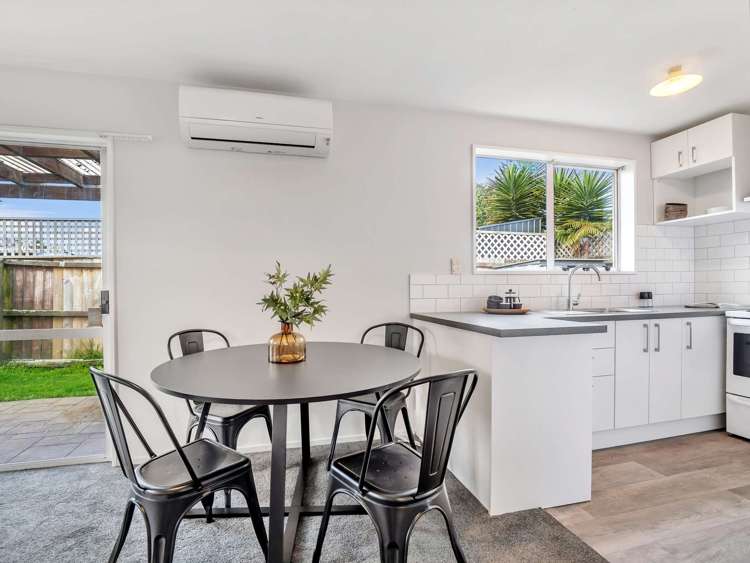 1/14a Washbournes Road_5