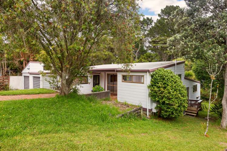18 Kawaka Street Titirangi_25