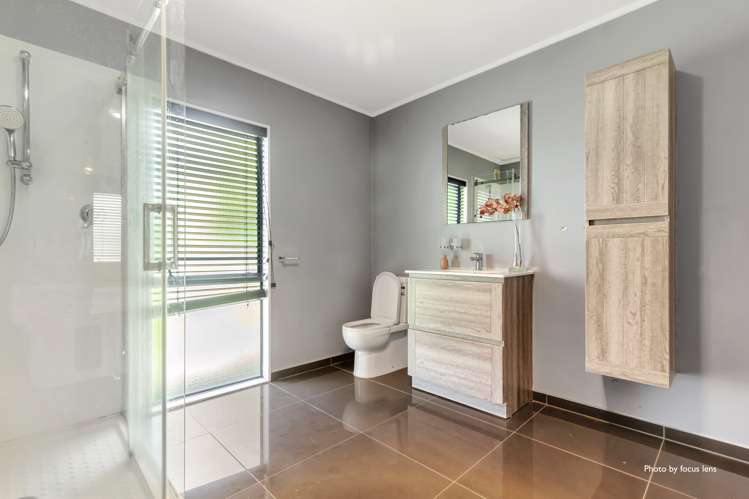 2/248 Sturges Road Henderson_11