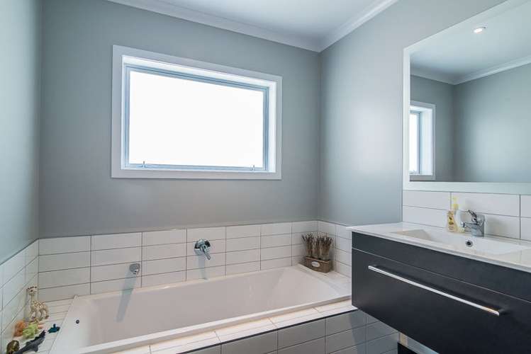 42 San Priamo Place Paraparaumu Beach_15