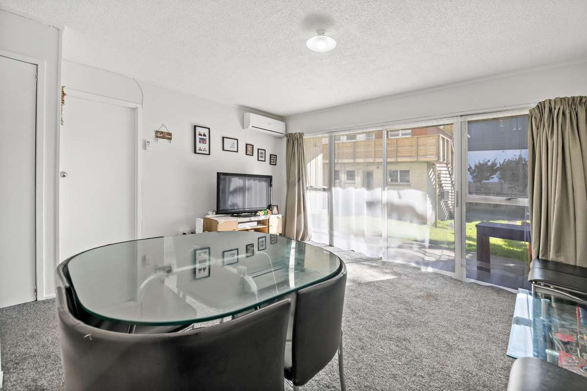 1-9/20 Atkinson Avenue_4