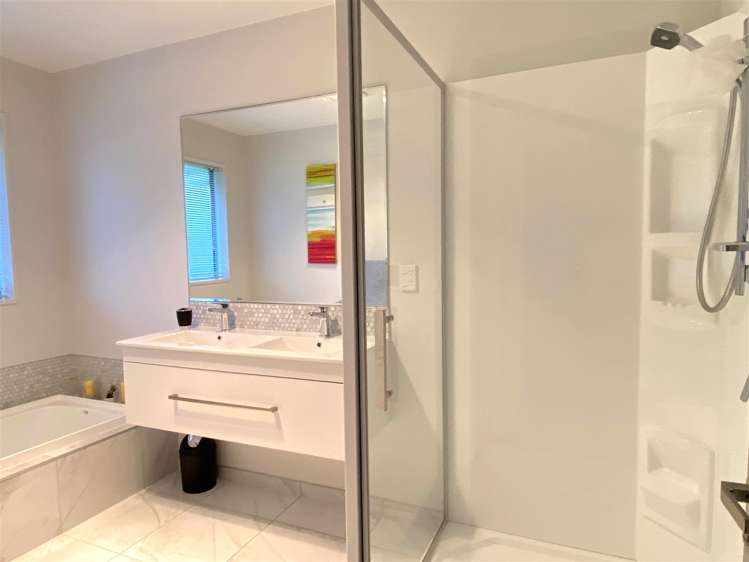 158 Coulson Road Paroa_27