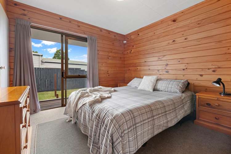 6 Hadley Wood Drive Wattle Downs_16