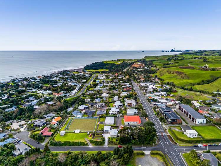 1138 South Road Oakura_26