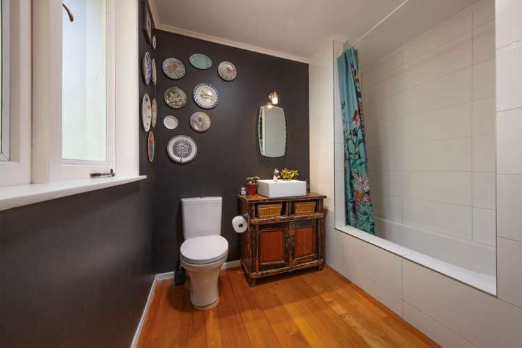 53 Sylvan Valley Avenue Titirangi_14