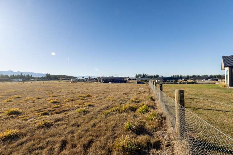 13 Tussock Crescent Twizel_13