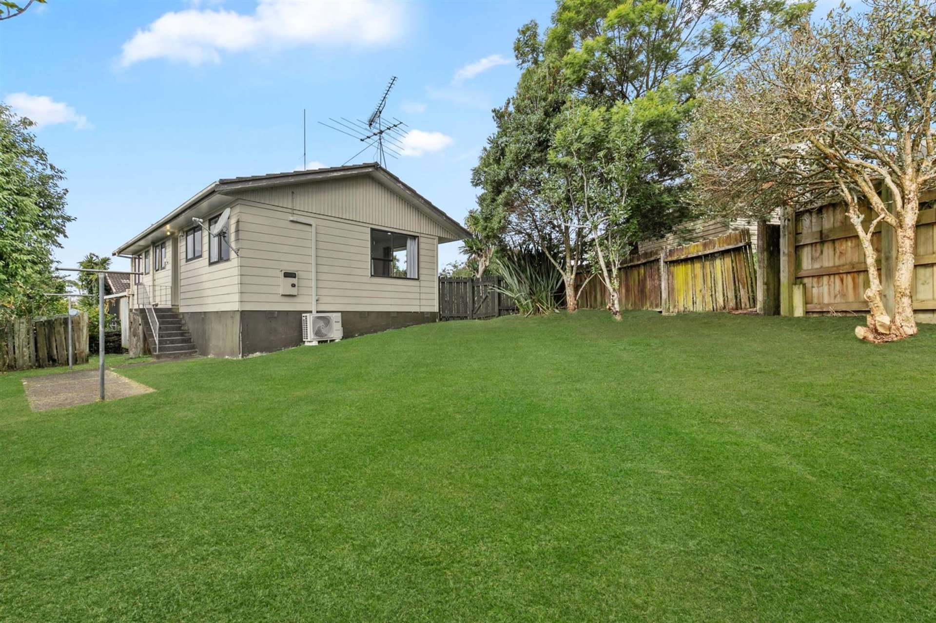 2/9 Hydra Place Glen Eden_0