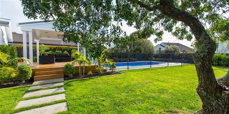 57 Coldham Crescent 1788_4