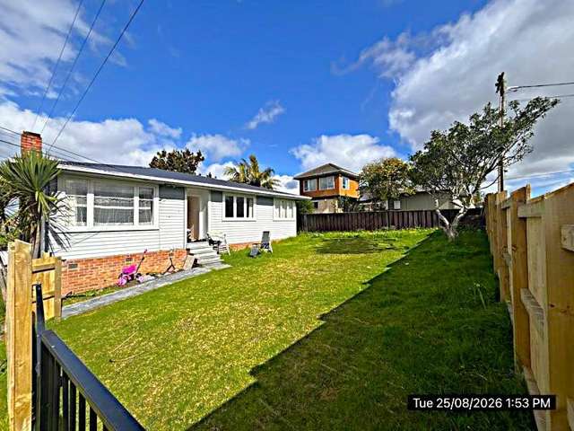 59 Roberts Rd Te Atatu South_1