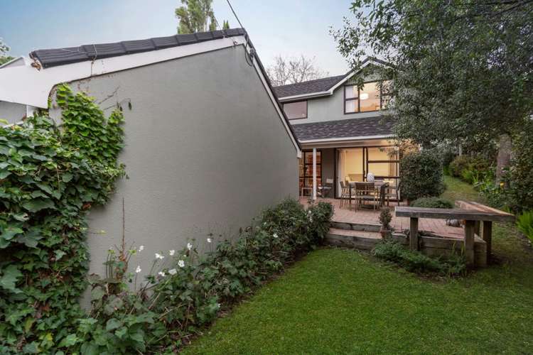 2/3a Derby Street Devonport_11