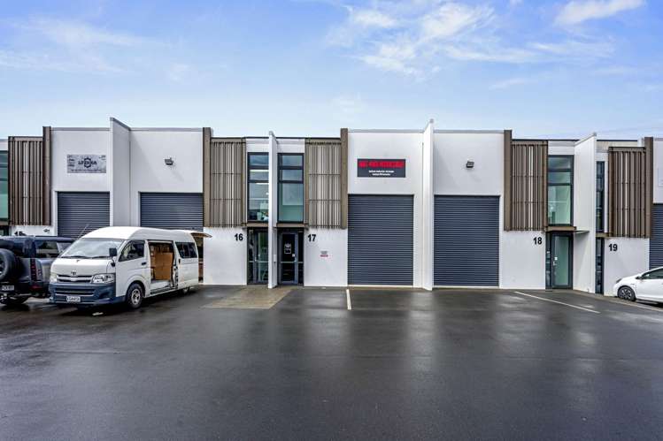 17/3 Oracle Drive Albany_1