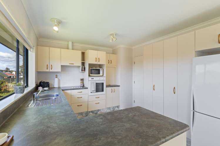 16 Sandel Rise Merrilands_10