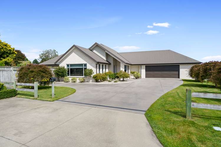 17 Henry Bell Close Leamington_25