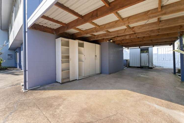 2/48 Mayfair Crescent Mairangi Bay_18