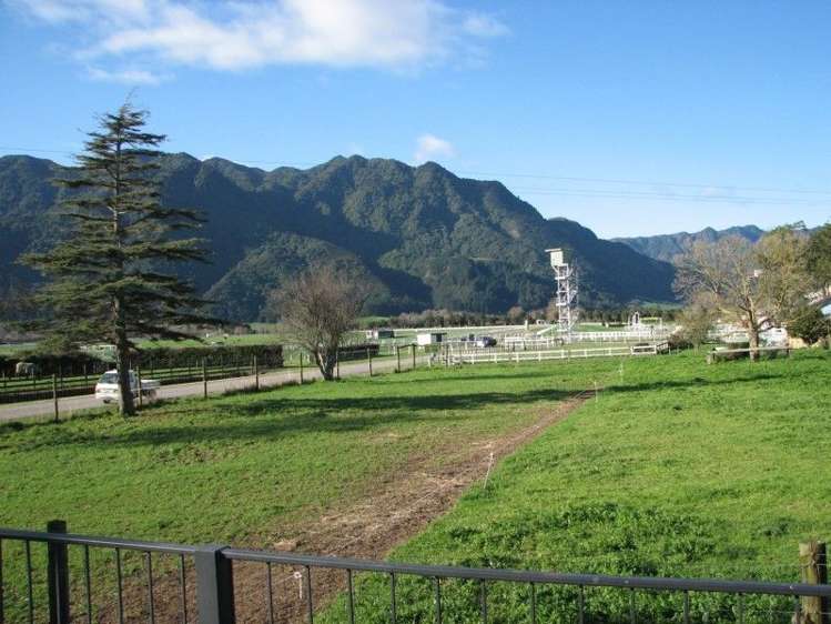 44 Racecourse Road Te Aroha_24