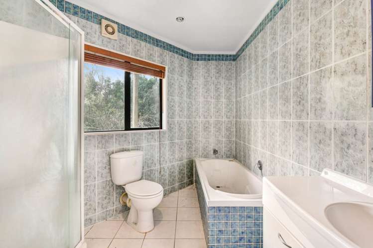 2/433A East Coast Road Mairangi Bay_14