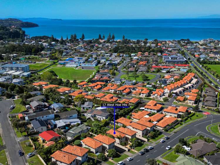 17 West Hoe Heights Orewa_9