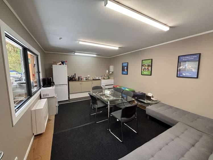 2/5B Lower Tyers Road Ngauranga_5