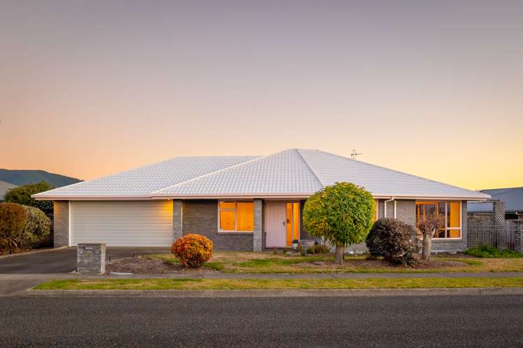 7 Bremner Crescent_0