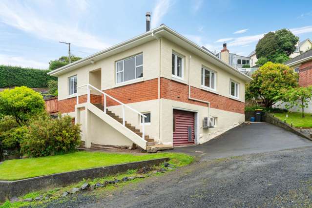Lovely three-bedroom brick home in the heart of Maryhill.