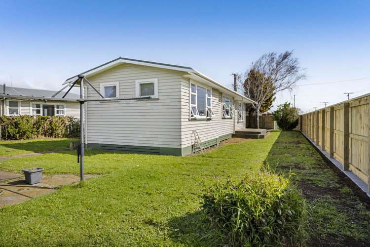 27A Reid Avenue Hawera_13