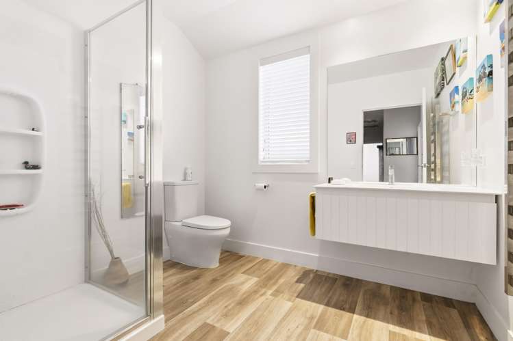 5/6 Wheretia Taupo Central_16