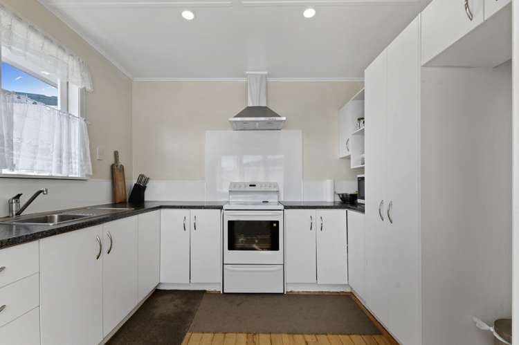 11 Clyde Street Utuhina_6