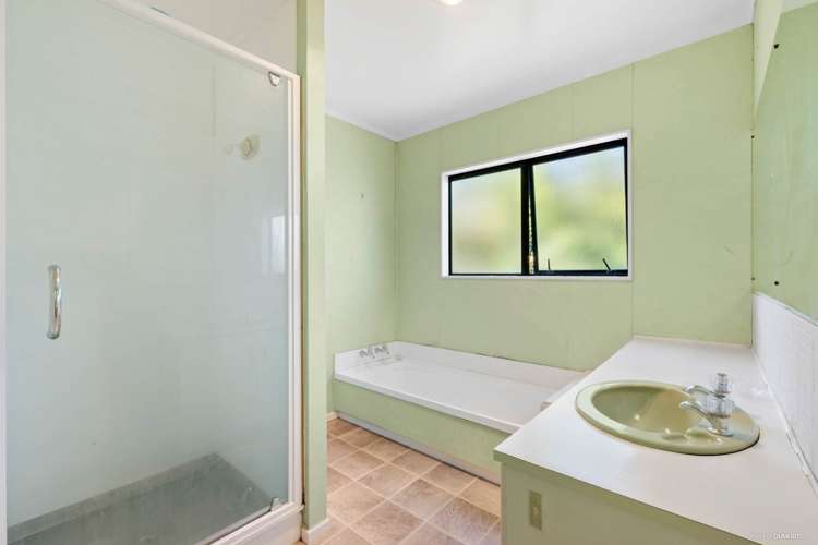 24a South Street Pahurehure_13