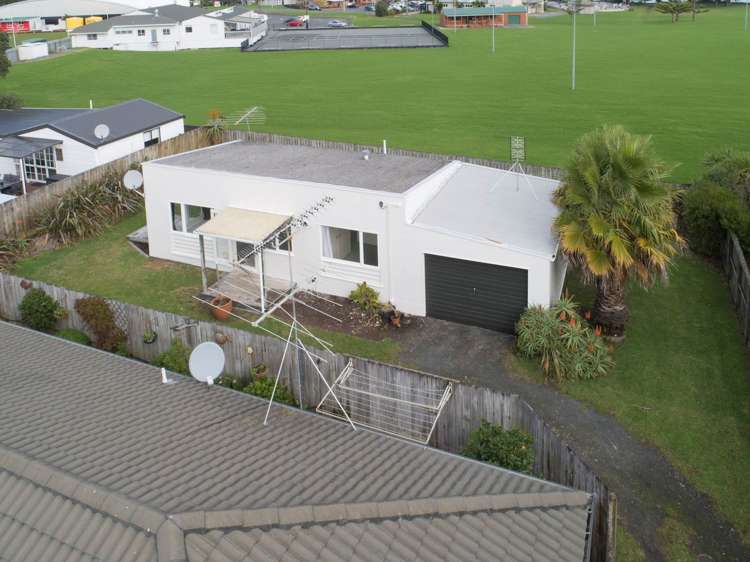 2/6 Centreway Road Orewa_6