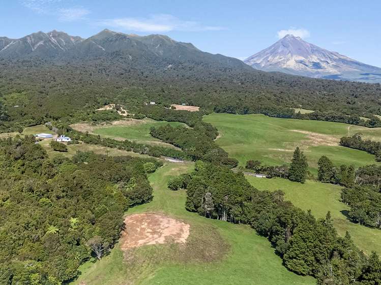 2784 Carrington Road Okato_10