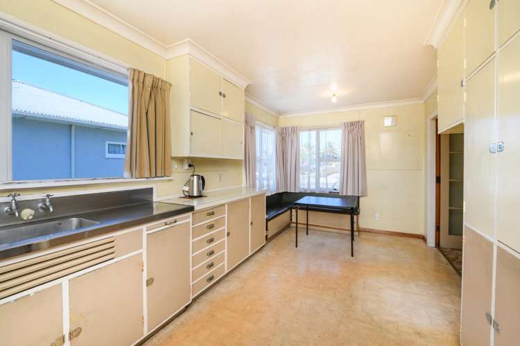 5 Belvedere Crescent Takaro_5