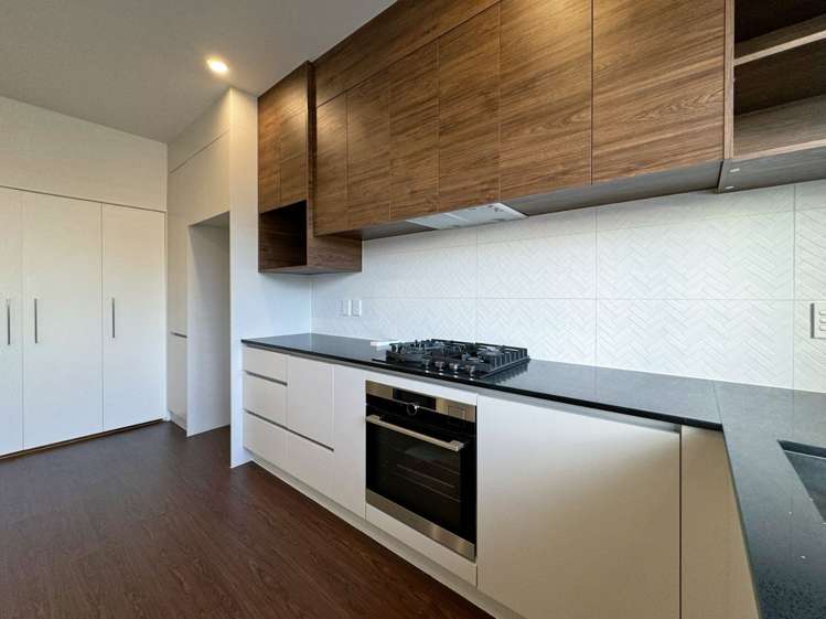 12 Routhmore Street 10673_5