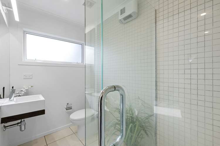 405 Devon Street East Strandon_12