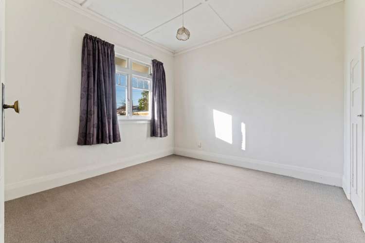 8 Princes Street Pukekohe_12