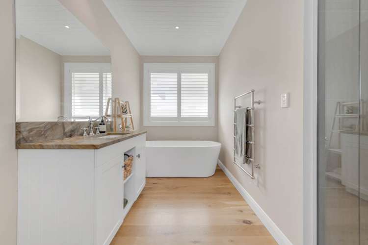 19 Ambrose Lane Whitford_41