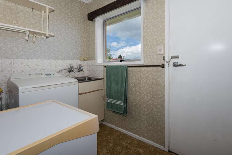 15 Windsor Avenue Te Kamo_20