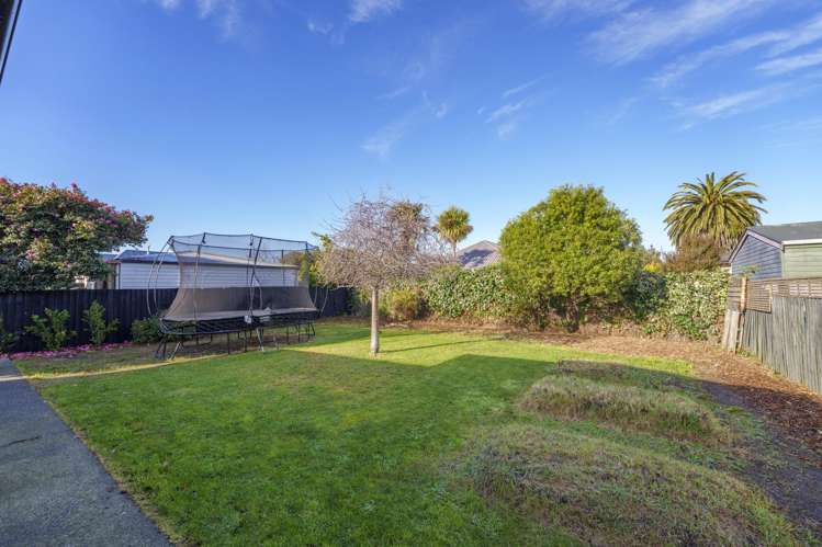 16 Sylvia Street Parklands_13